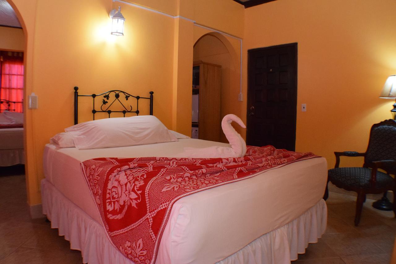 Martha'S Guesthouse San Ignacio Kamer foto